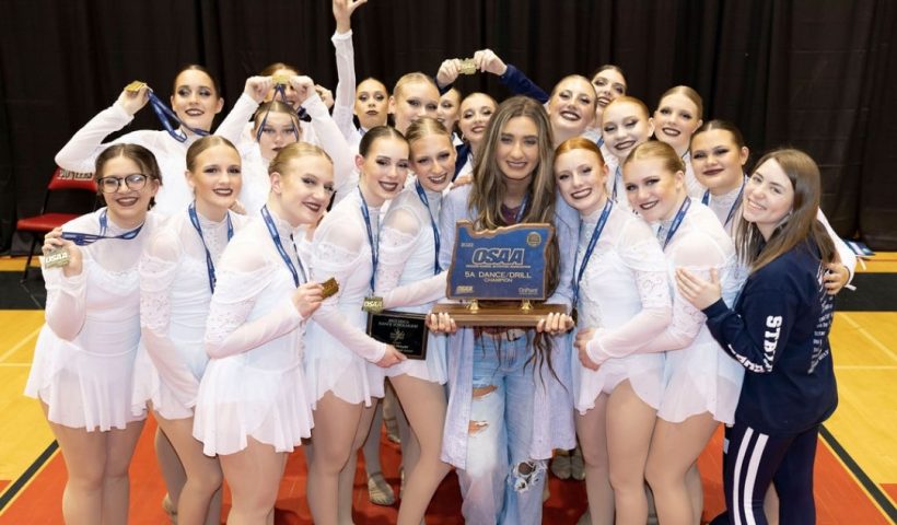 Hi-Steppers Earn 5A Dance/Drill Championship Title
